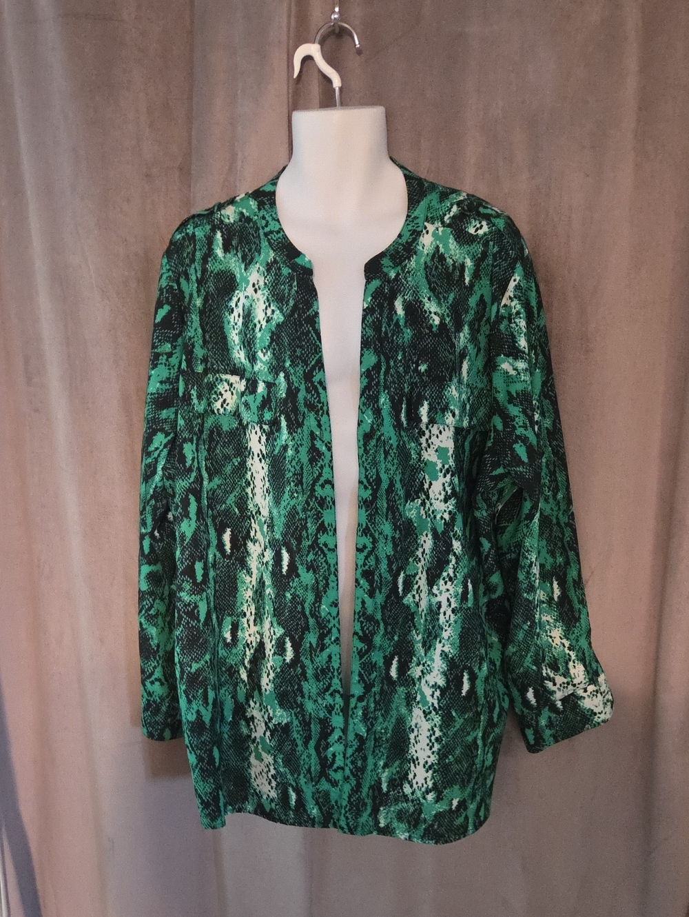 Calvin Klein 3X Green Snake-Print Open Front Blouse